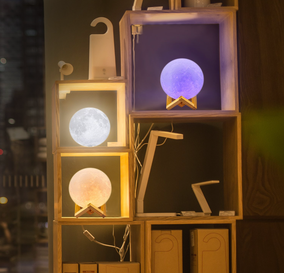 Moon lamp with remote control